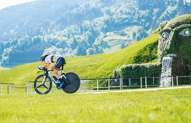 Crystal meets Carbon:<br/>Annemiek van Vleuten<br/>